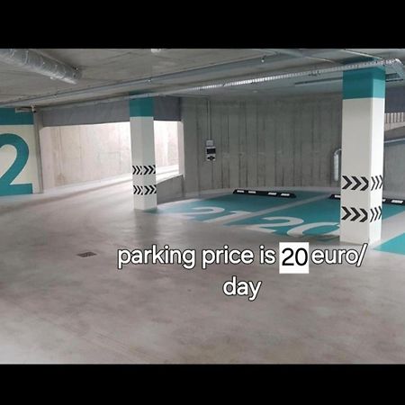 Happy Inn Emporia, Self Chek-In, Parking In The Underground Garage VNO Kültér fotó